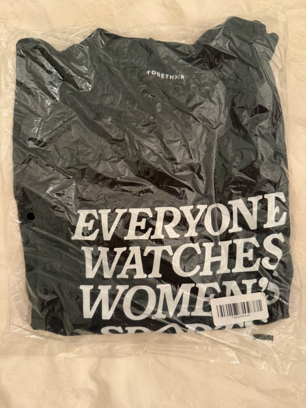 EVERYONE WATCHES WOMENS SPORTS tee size L
